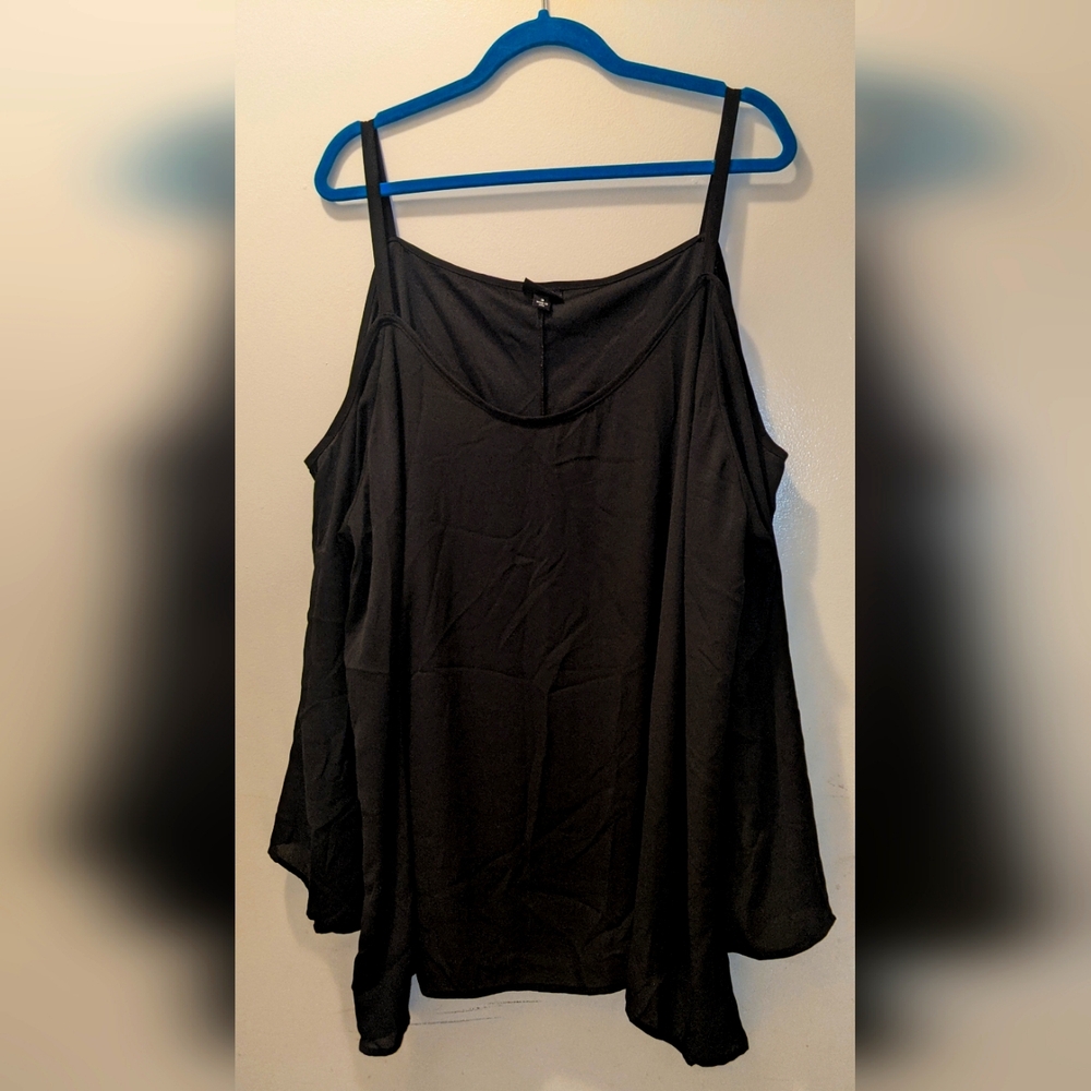 Torrid 3 Bell Sleeve Cold Shoulder Flare Black Top